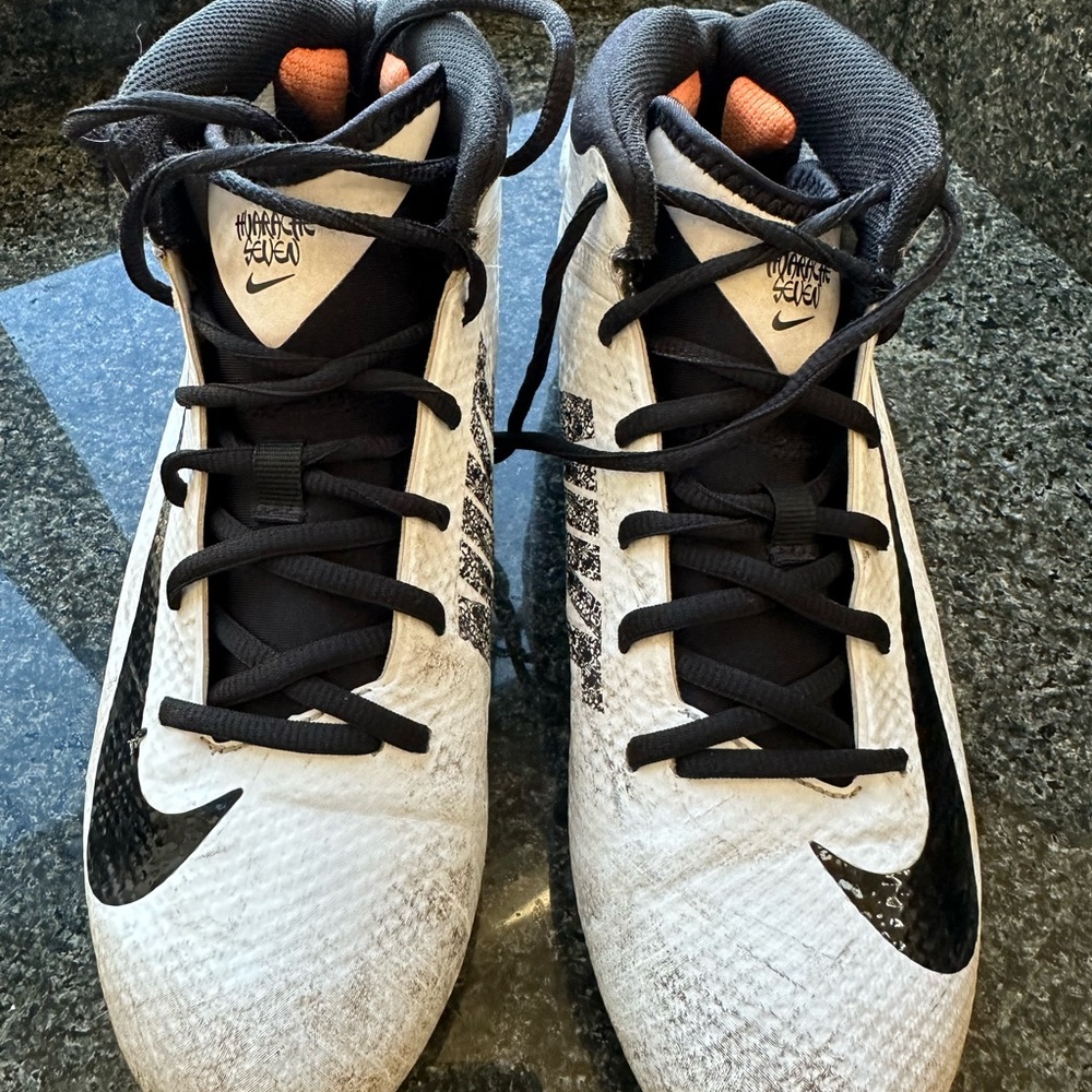 Nike huarache women’s lacrosse cleats size 8